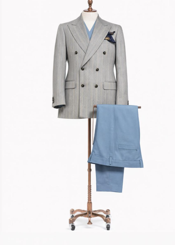 Traje Cruzado Gris Perla con Pantalón Azul Cielo - Image 2